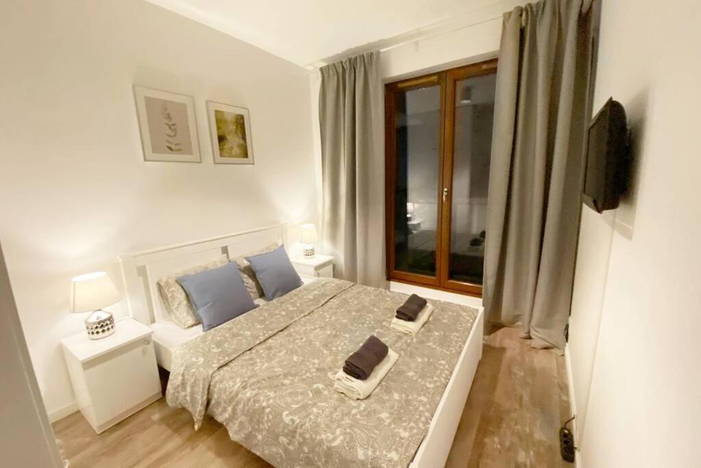 Exclusive 2Br! Apartment Near City Center +Netflix Warschau Exterior foto